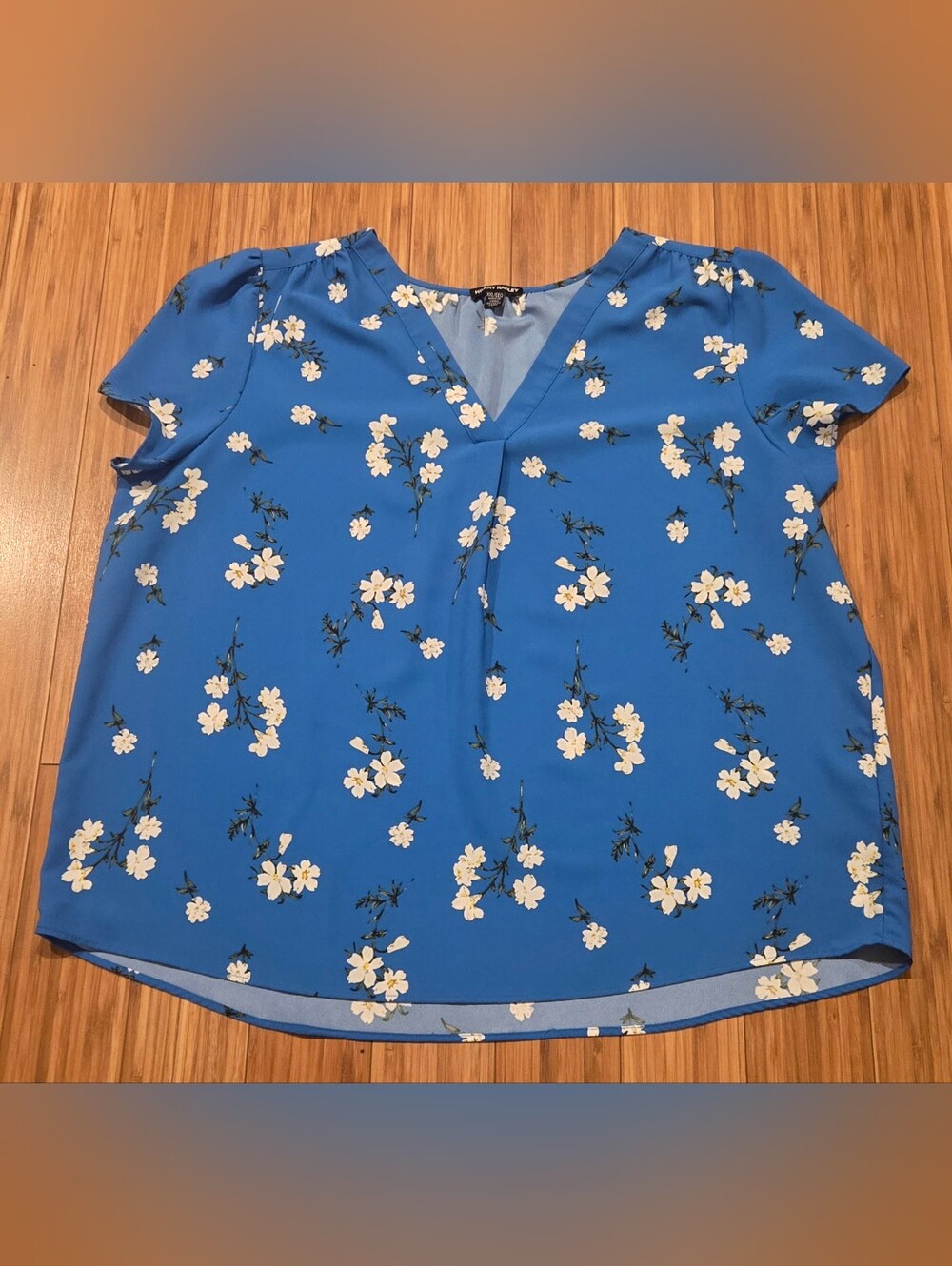 Hilary Radley Blue Floral V-Neck Women's Top